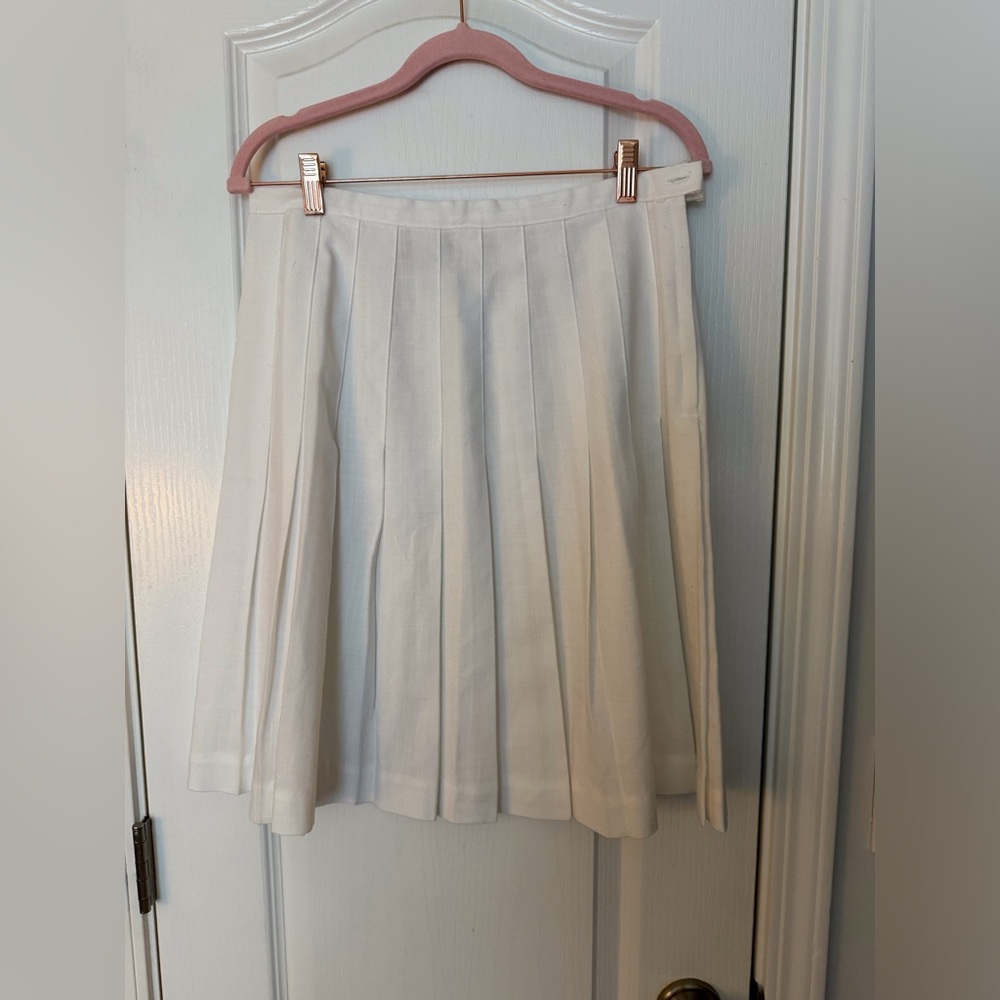 Briggs New York White Pleated Skirt Sz 14(Girl)